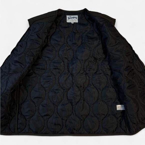 Stonemyle Quilted Black Men's Vest - Picture 3 of 4